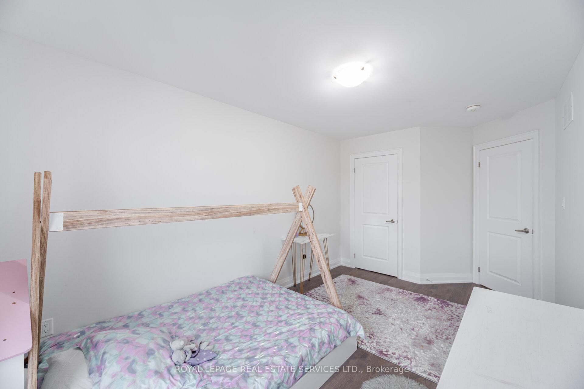 Photo 32 of 33 Lollard Way, Brampton, Bram West — HOMEH
