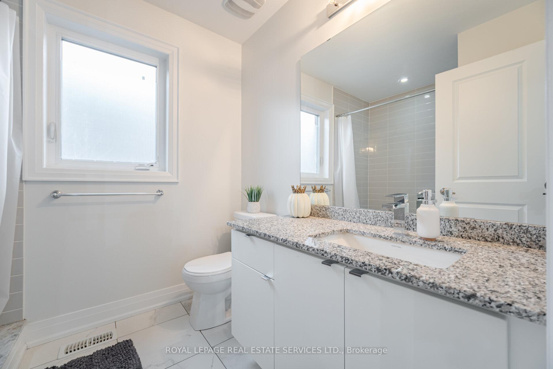 Photo 36 of 33 Lollard Way, Brampton, Bram West — HOMEH