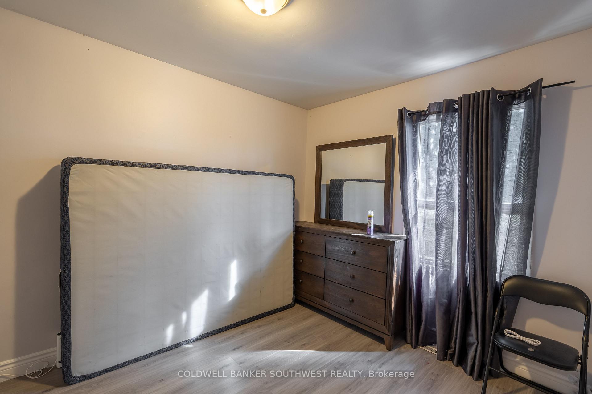 Photo 12 of 42 Warwick Drive, Chatham-Kent, Wallaceburg — HOMEH