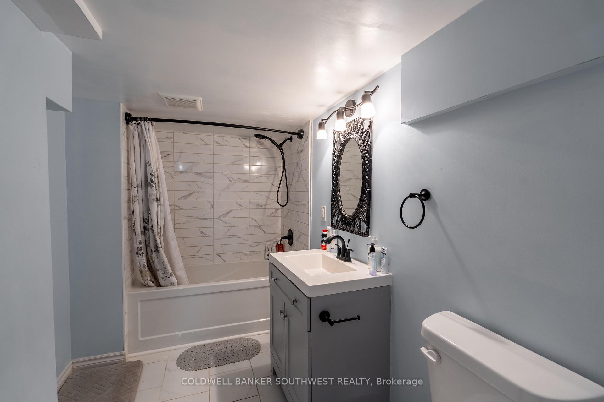 Photo 21 of 42 Warwick Drive, Chatham-Kent, Wallaceburg — HOMEH