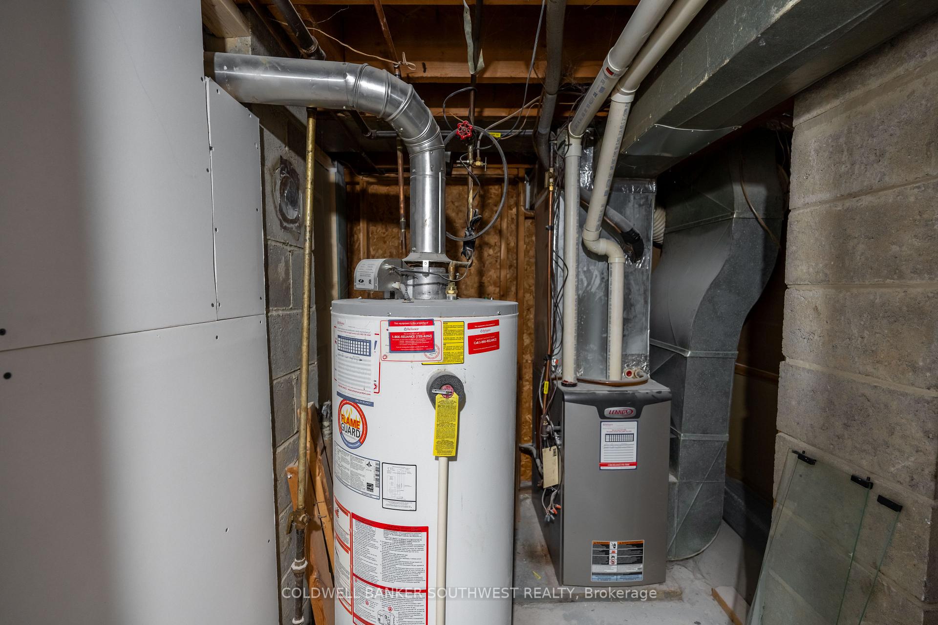 Photo 24 of 42 Warwick Drive, Chatham-Kent, Wallaceburg — HOMEH