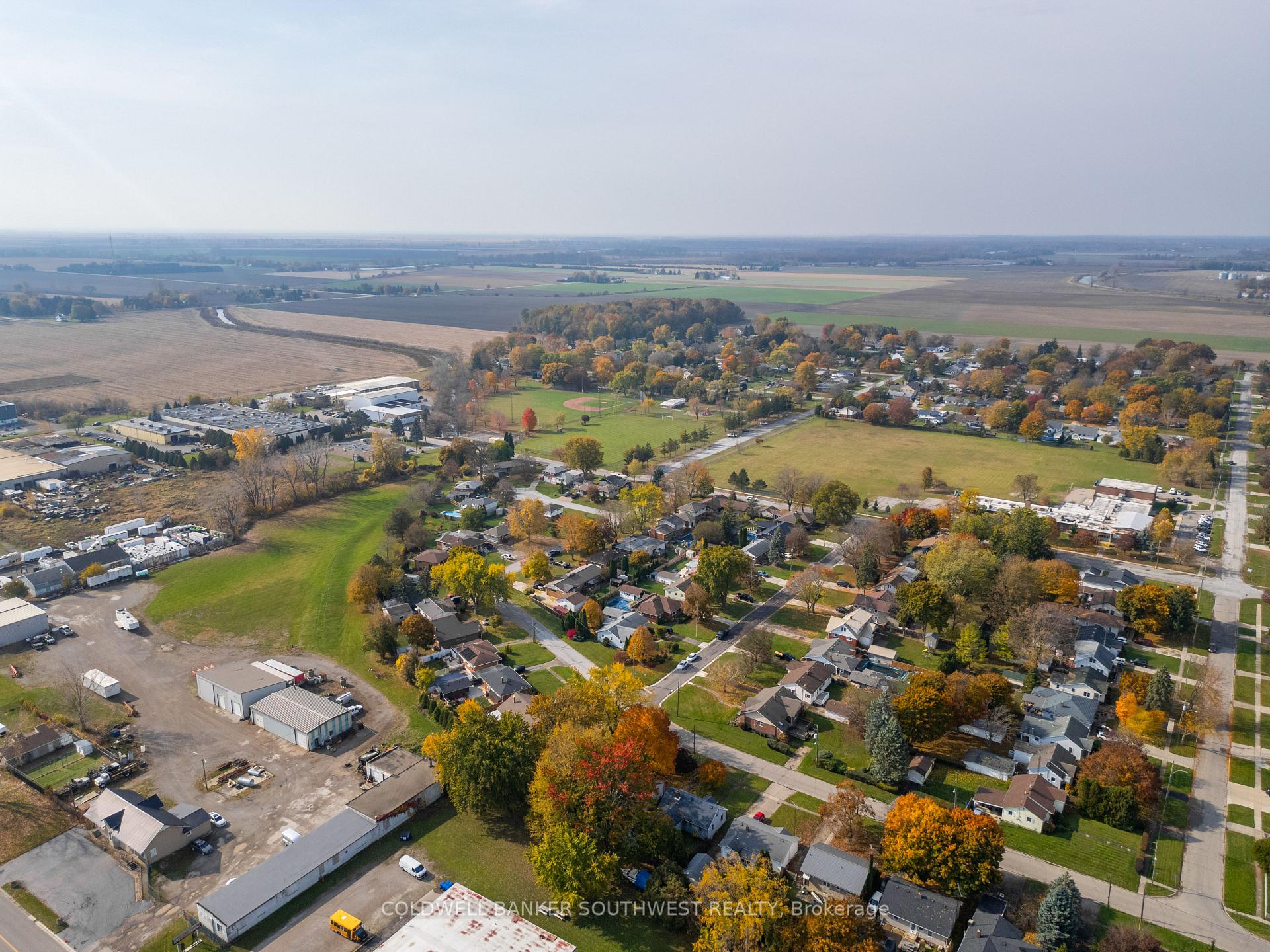Photo 37 of 42 Warwick Drive, Chatham-Kent, Wallaceburg — HOMEH