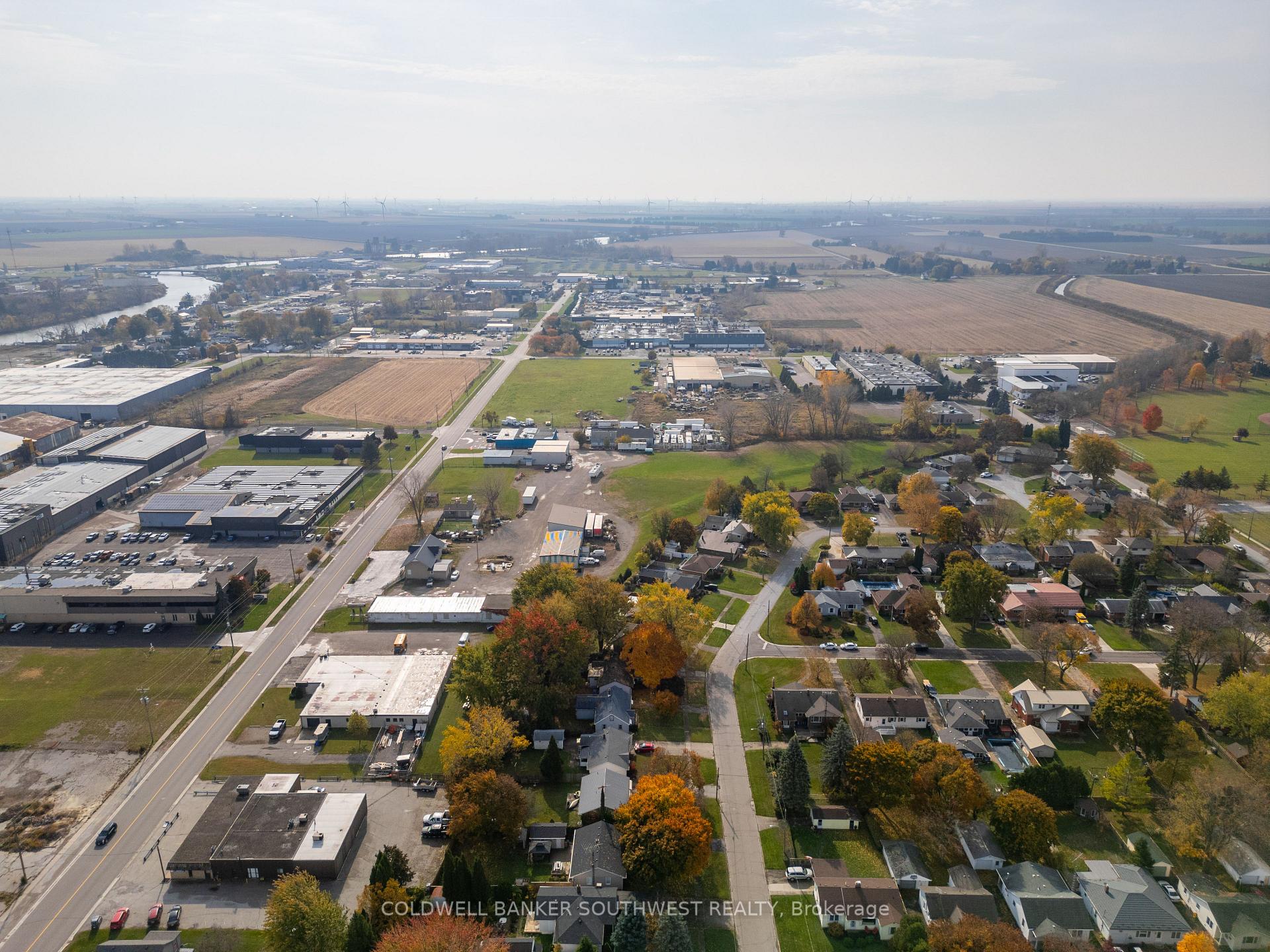 Photo 38 of 42 Warwick Drive, Chatham-Kent, Wallaceburg — HOMEH