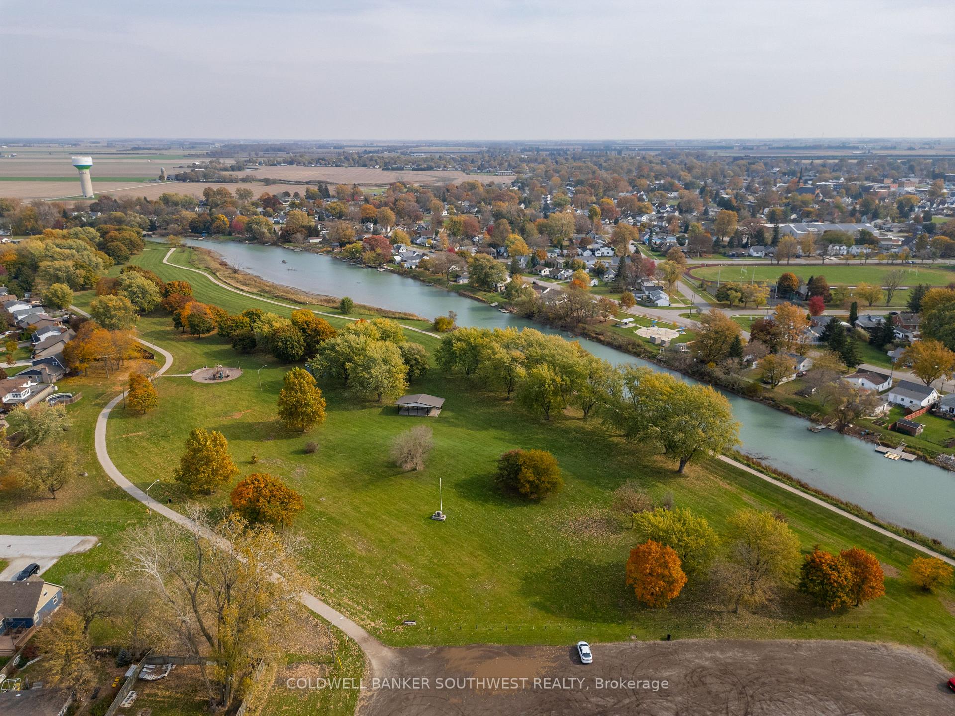 Photo 39 of 42 Warwick Drive, Chatham-Kent, Wallaceburg — HOMEH