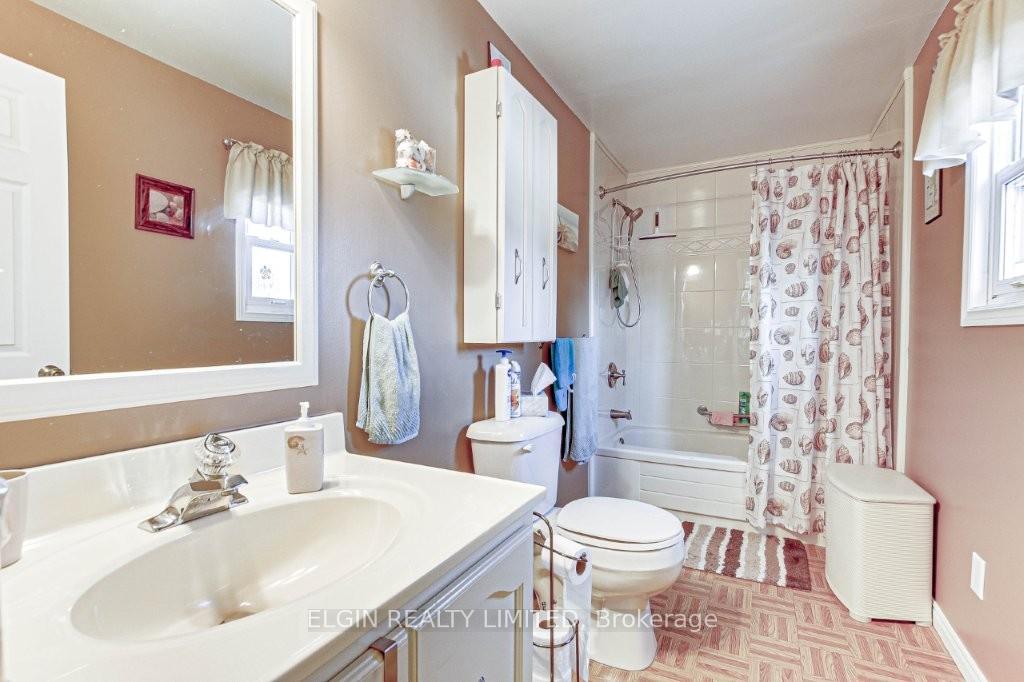 Photo 12 of 128 Myrtle Street, St. Thomas — HOMEH