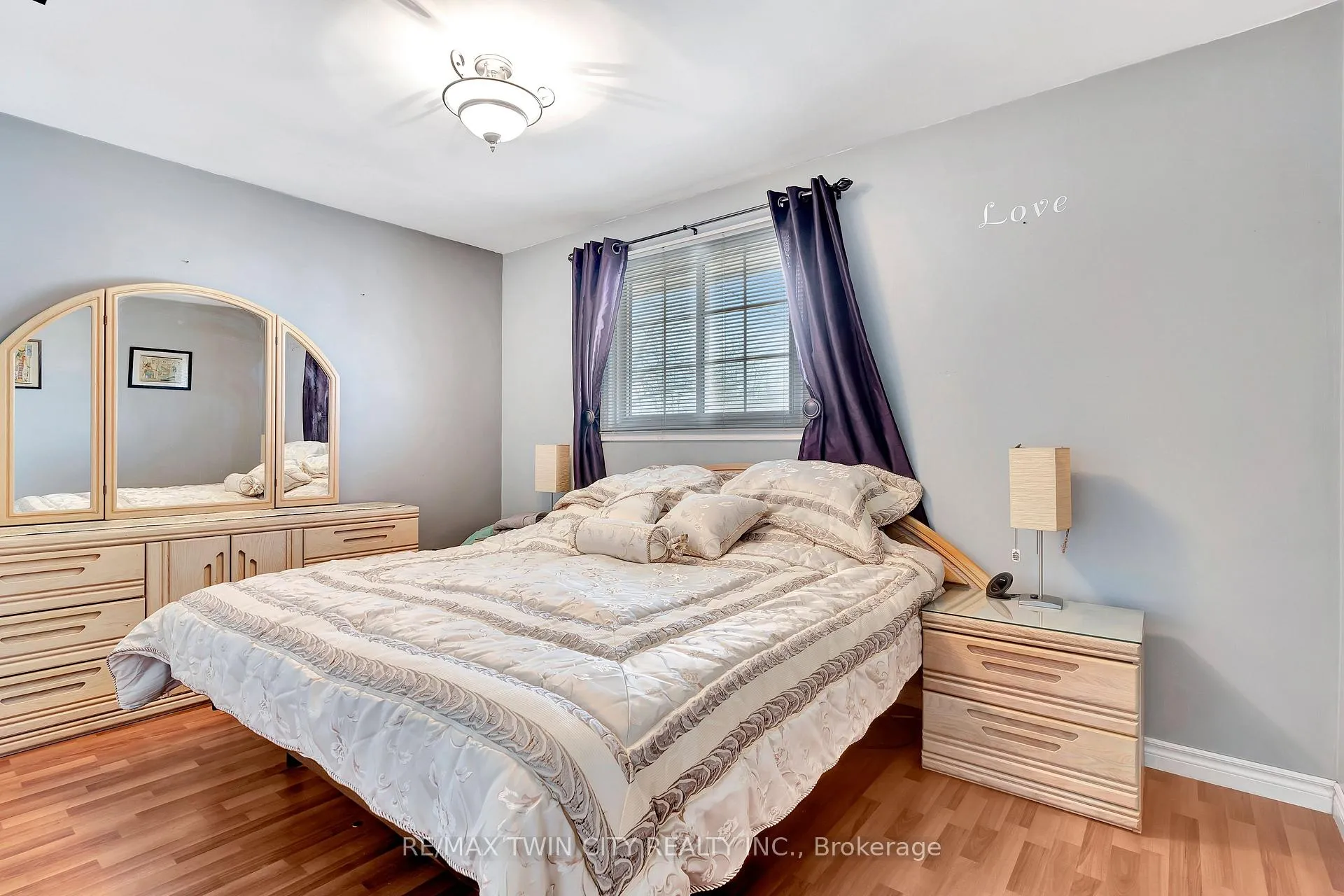 Photo 7 of 22 Victoria Street, North Dumfries — HOMEH