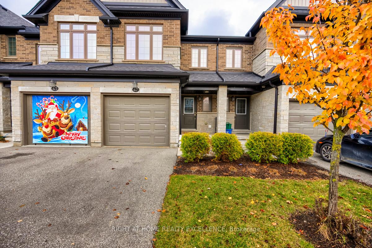 Photo 4 of 47 Fenside Street, Kitchener — HOMEH