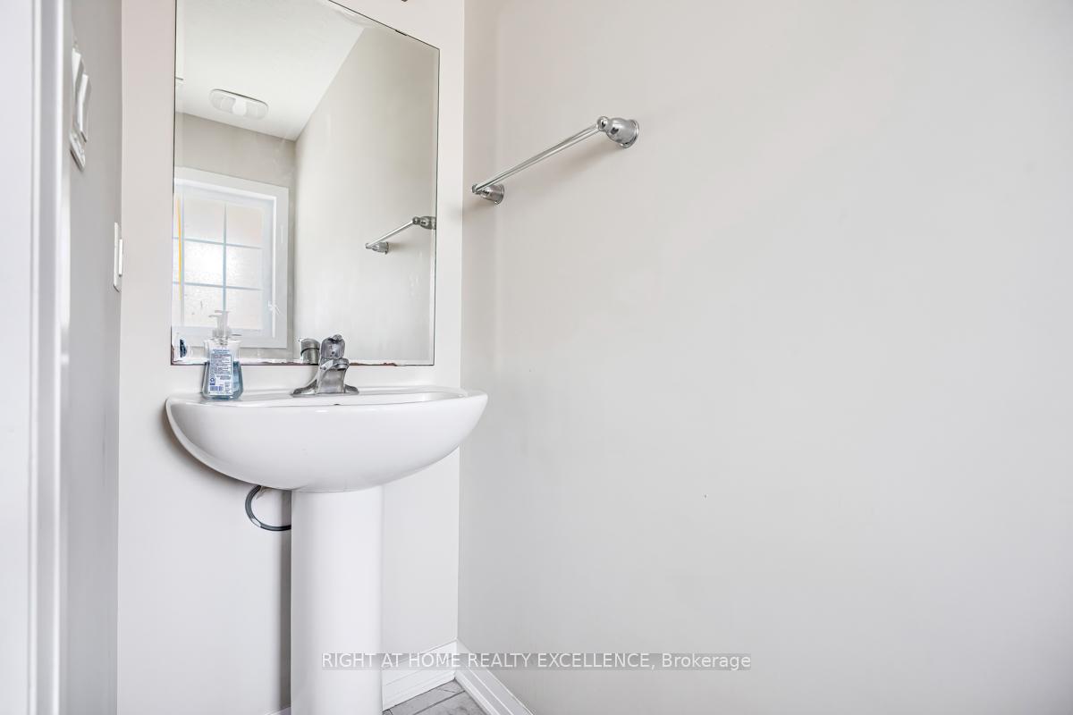 Photo 14 of 47 Fenside Street, Kitchener — HOMEH