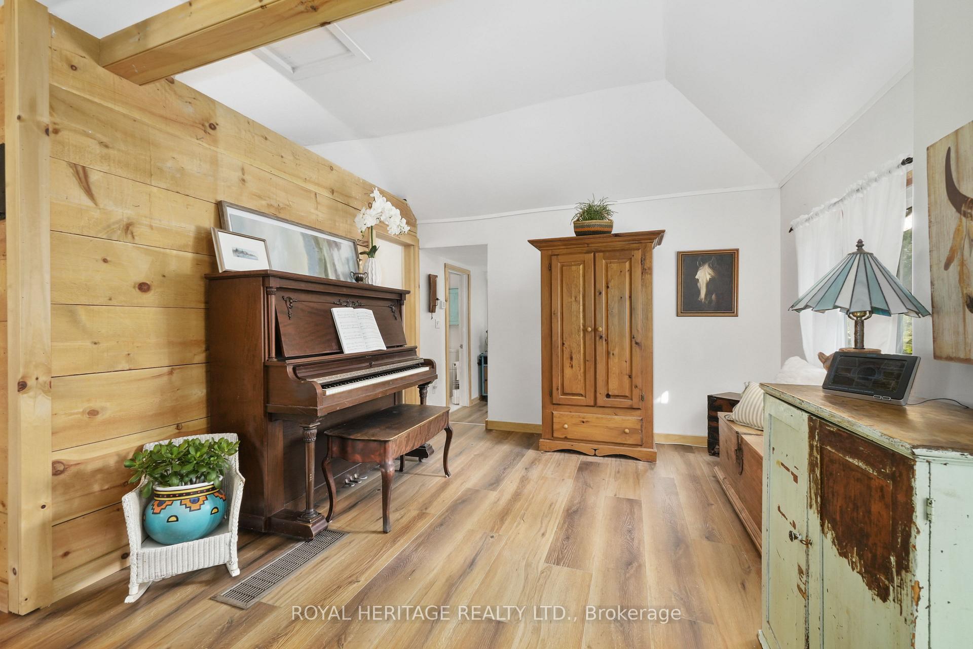 Photo 8 of 50 Willow Point Road, Brighton, Rural Brighton — HOMEH