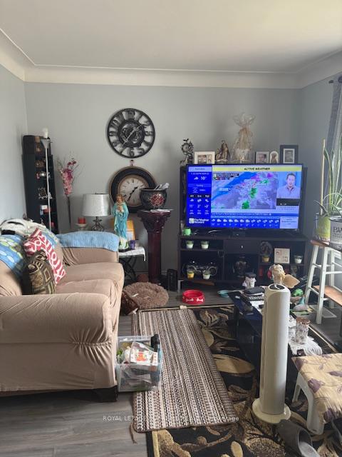 Photo 6 of 187 Park Row N, Hamilton, Crown Point — HOMEH