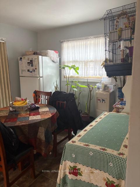 Photo 10 of 187 Park Row N, Hamilton, Crown Point — HOMEH