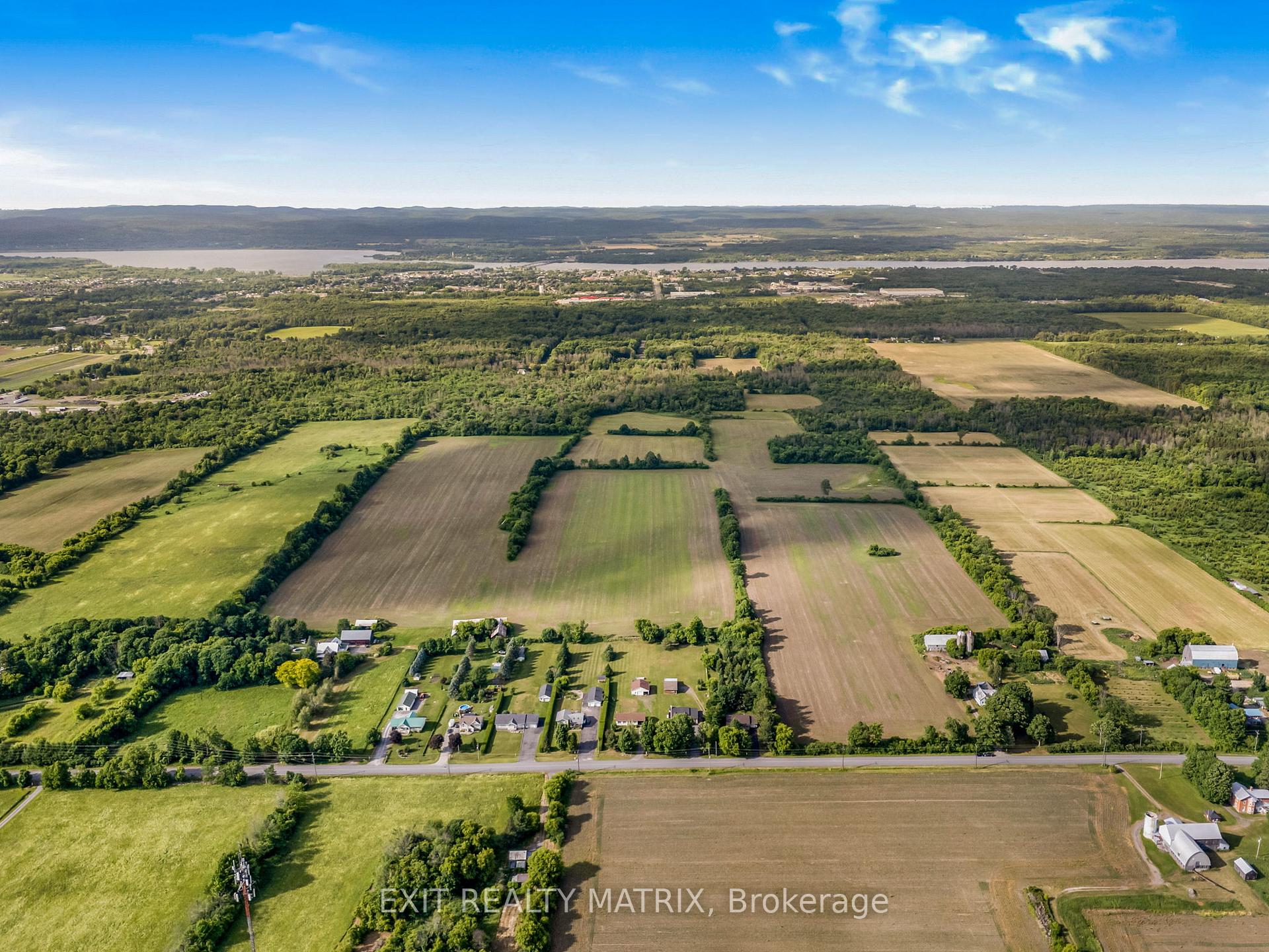 Photo 25 of 665 Greenlane Road, Champlain, Champlain Twp — HOMEH