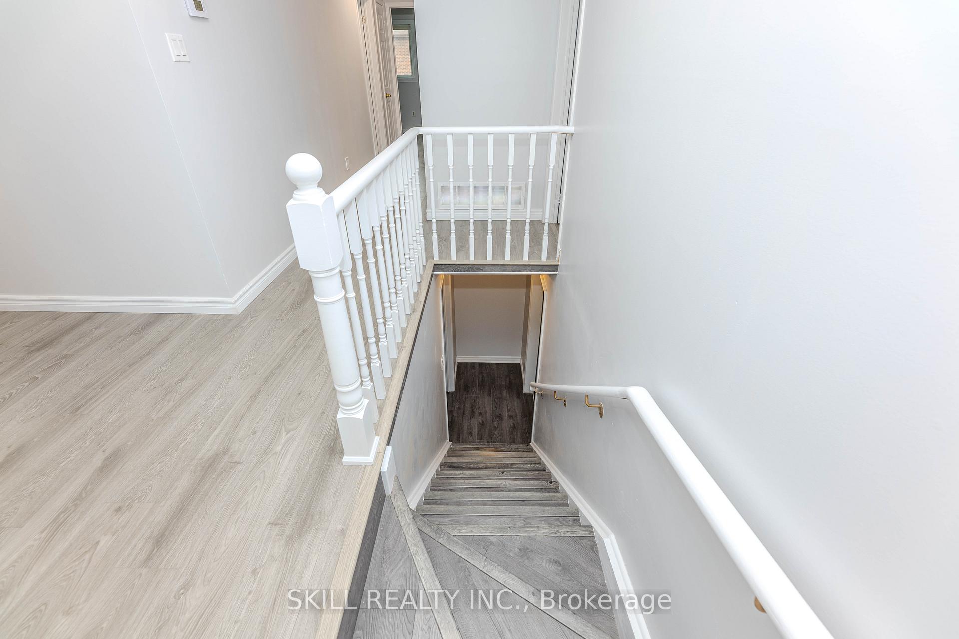 Photo 13 of 1 Nugent Court, Barrie, Northwest — HOMEH