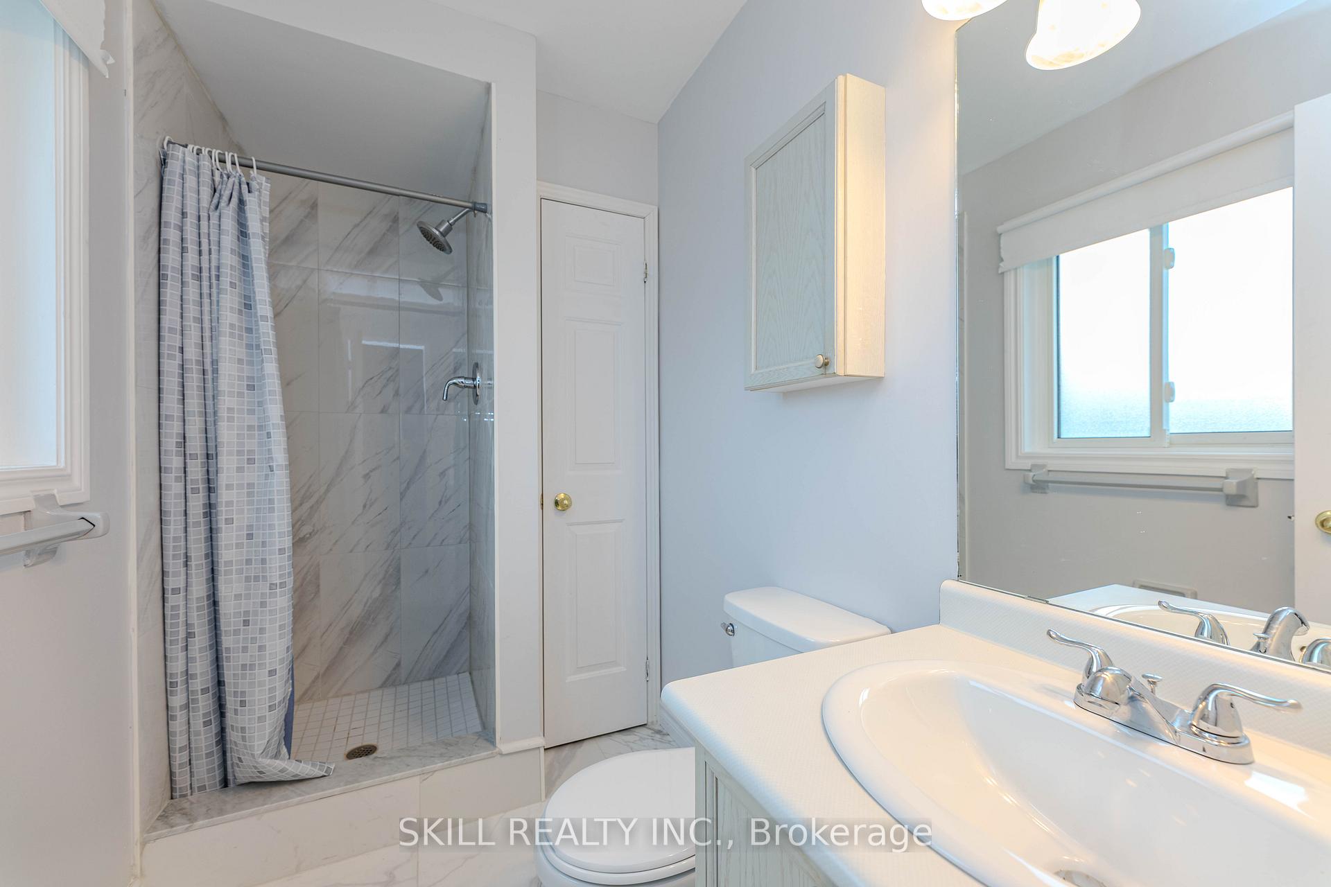 Photo 18 of 1 Nugent Court, Barrie, Northwest — HOMEH