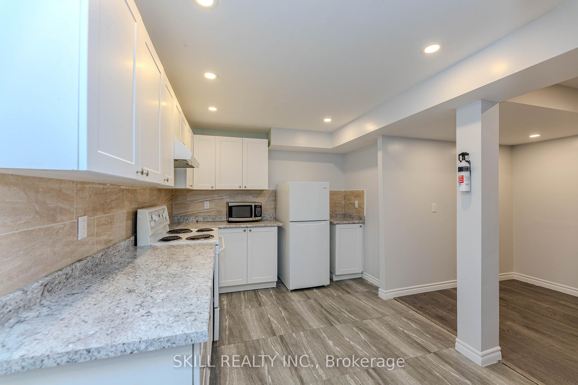 Photo 32 of 1 Nugent Court, Barrie, Northwest — HOMEH