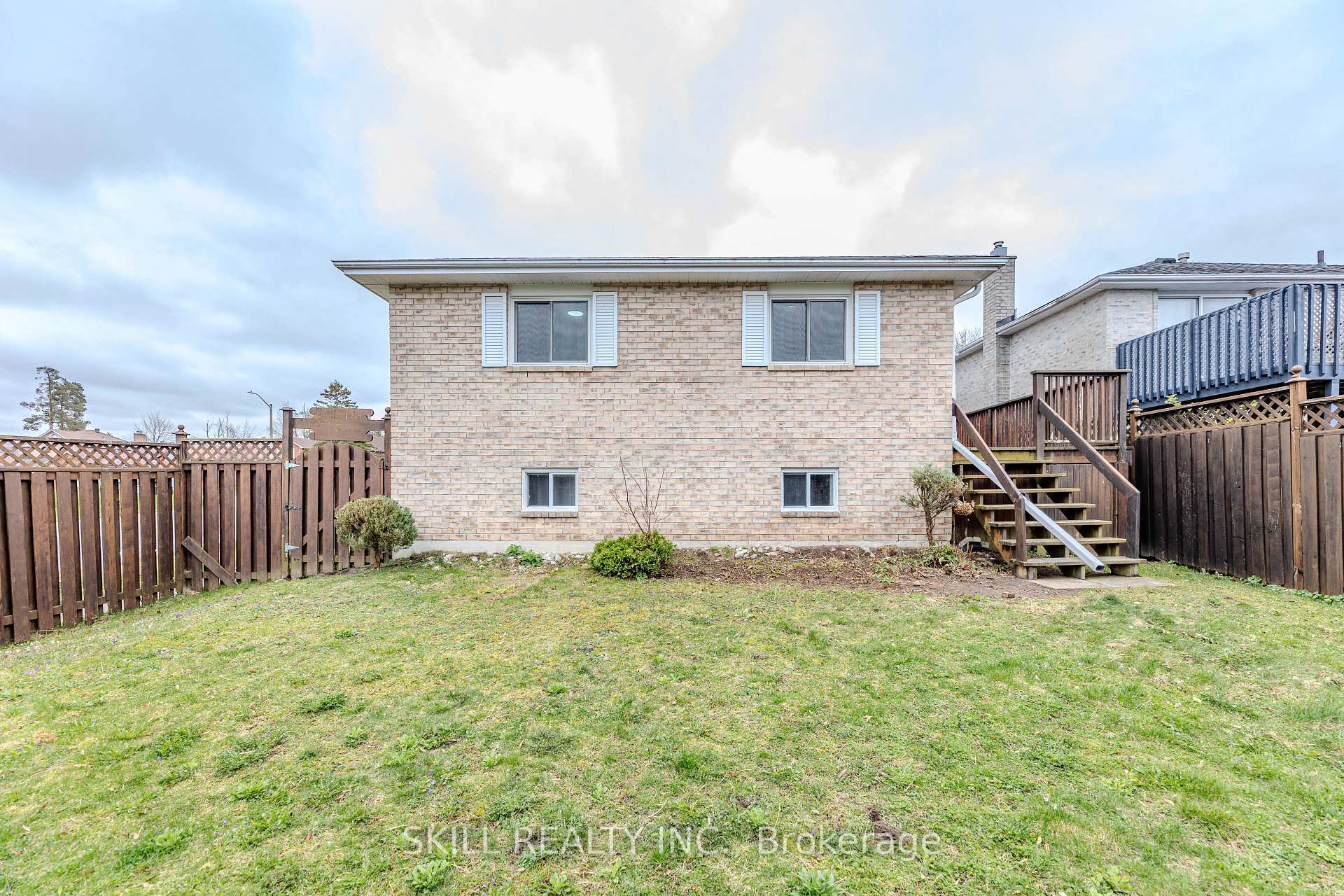 Photo 36 of 1 Nugent Court, Barrie, Northwest — HOMEH
