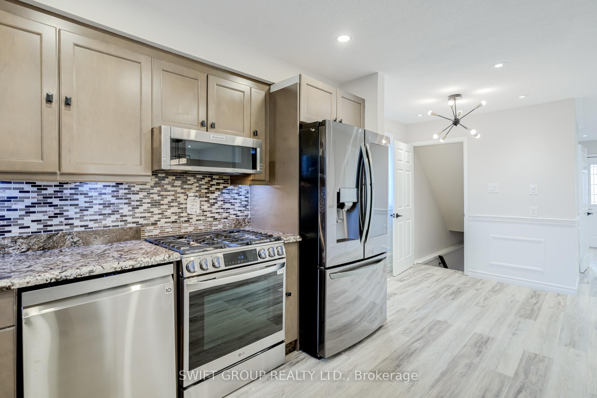 Photo 11 of 2 Buffalo Court, Hamilton, Stoney Creek Mountain — HOMEH