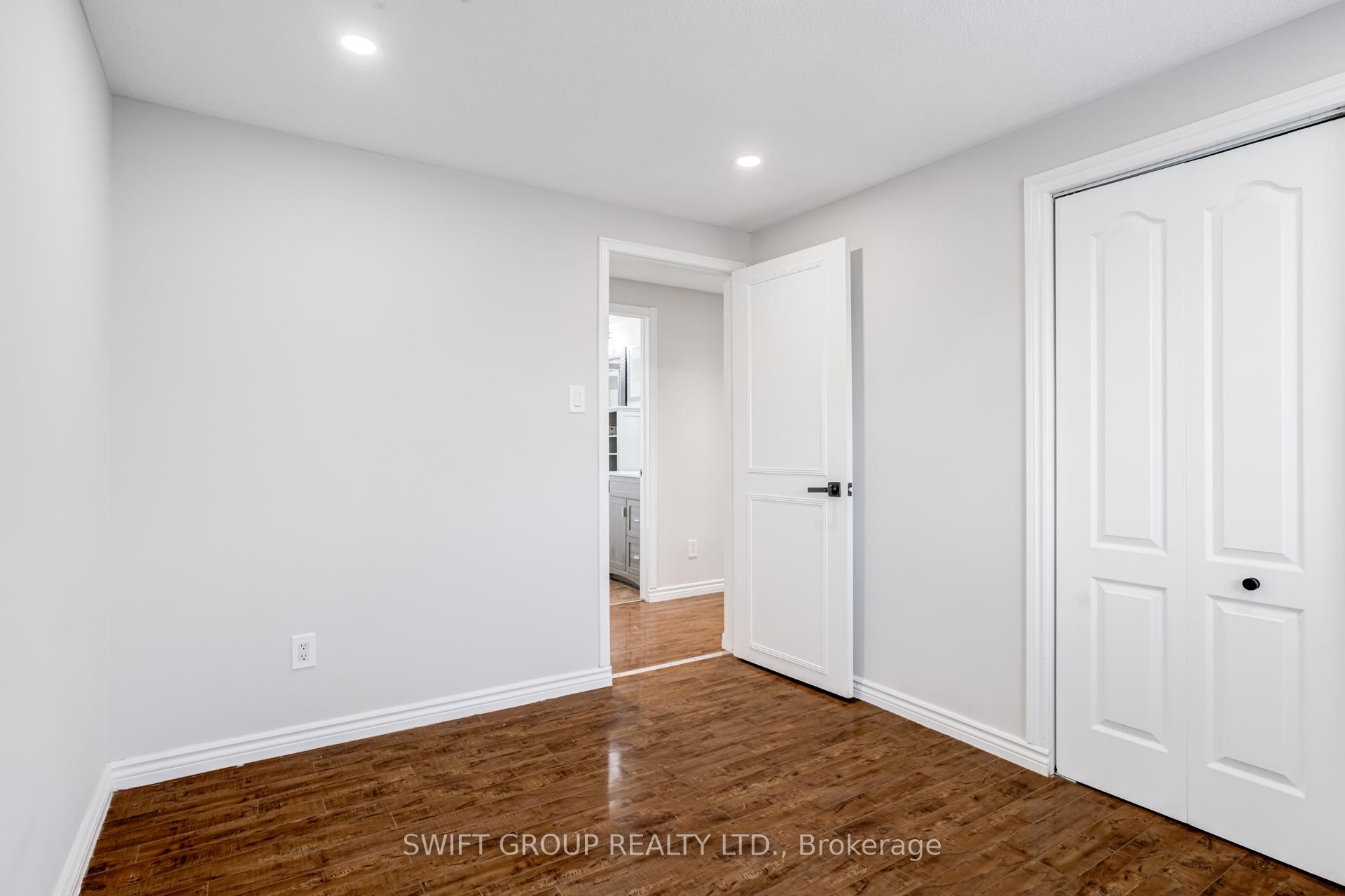 Photo 23 of 2 Buffalo Court, Hamilton, Stoney Creek Mountain — HOMEH
