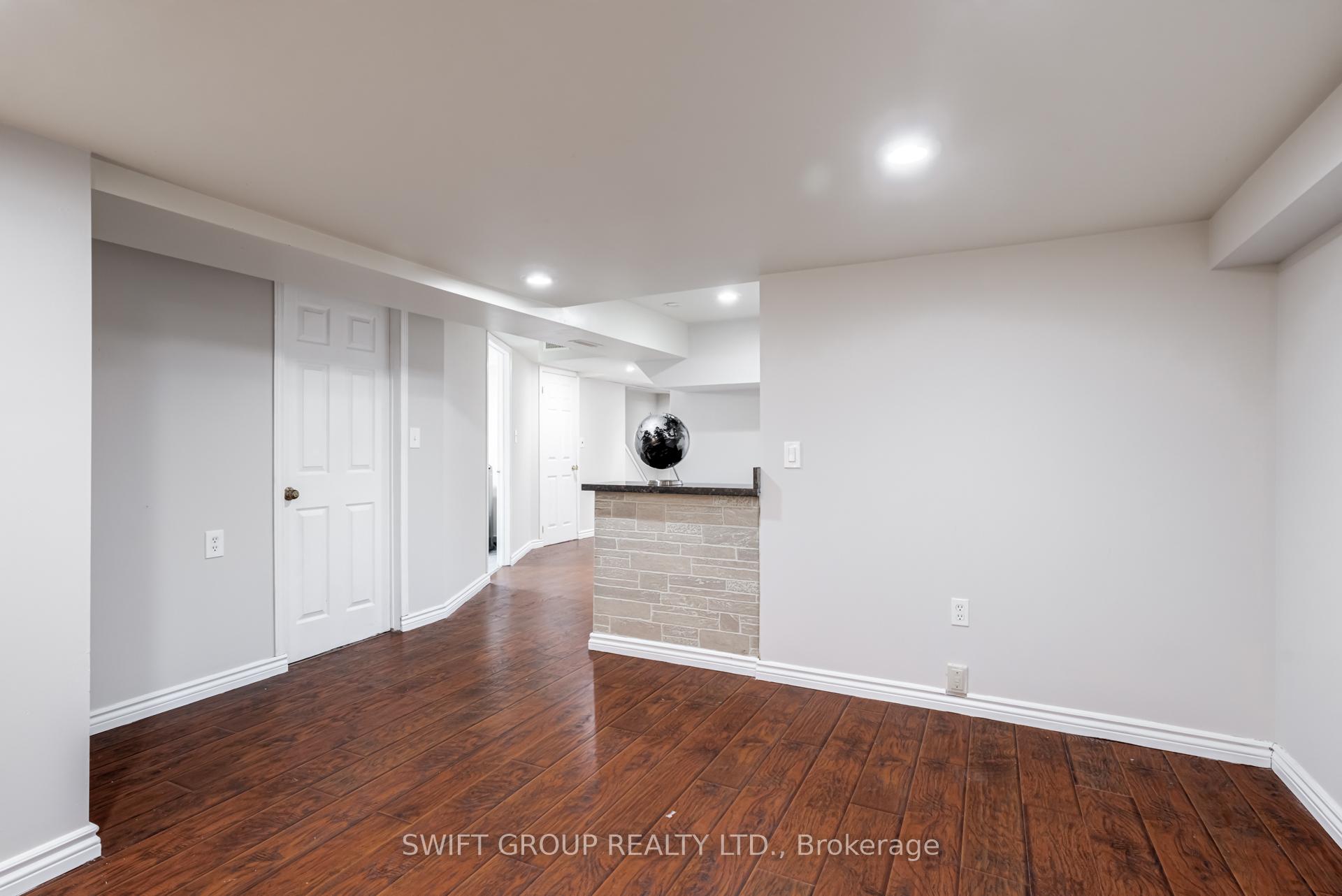 Photo 29 of 2 Buffalo Court, Hamilton, Stoney Creek Mountain — HOMEH