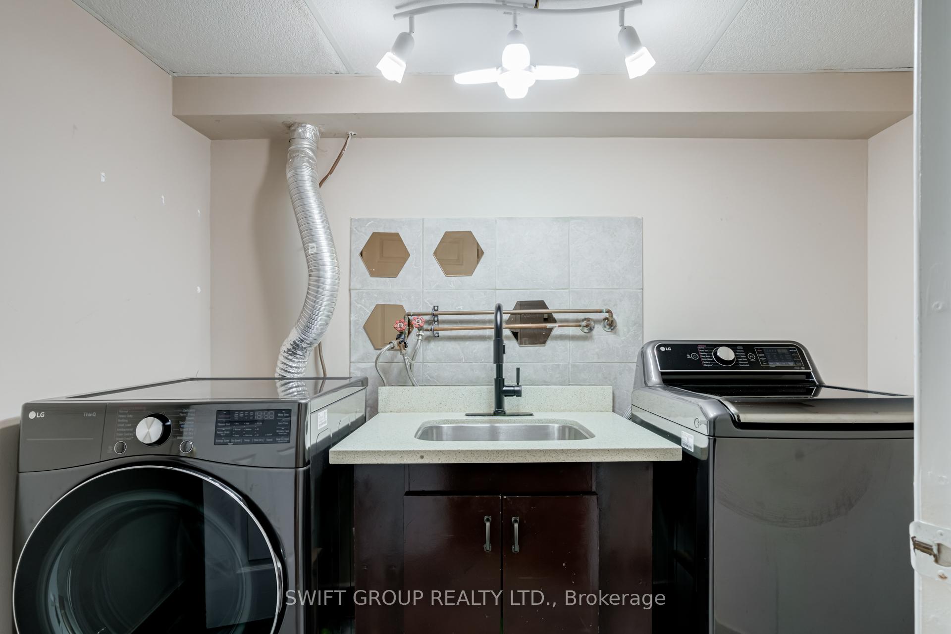 Photo 31 of 2 Buffalo Court, Hamilton, Stoney Creek Mountain — HOMEH