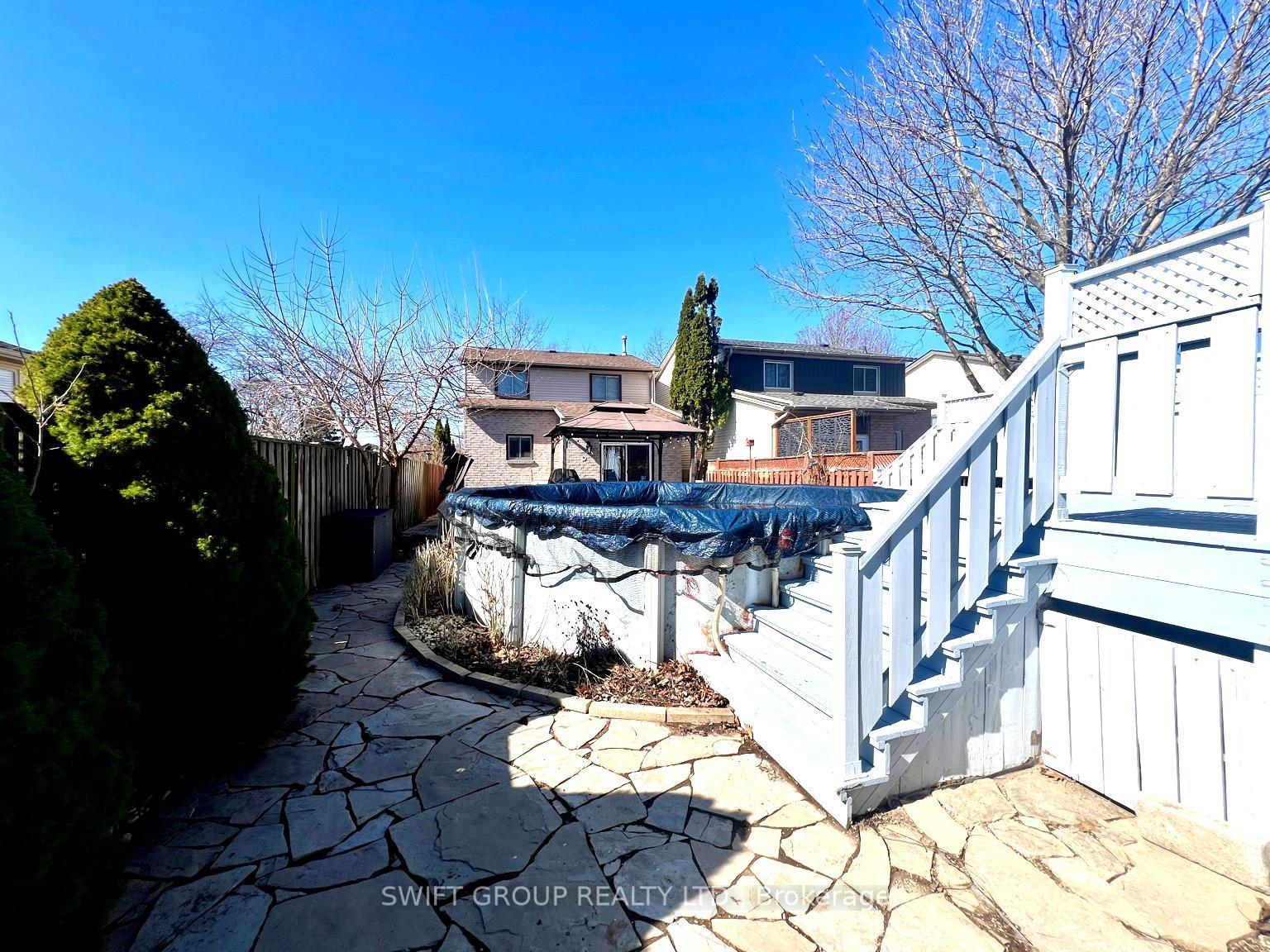Photo 39 of 2 Buffalo Court, Hamilton, Stoney Creek Mountain — HOMEH
