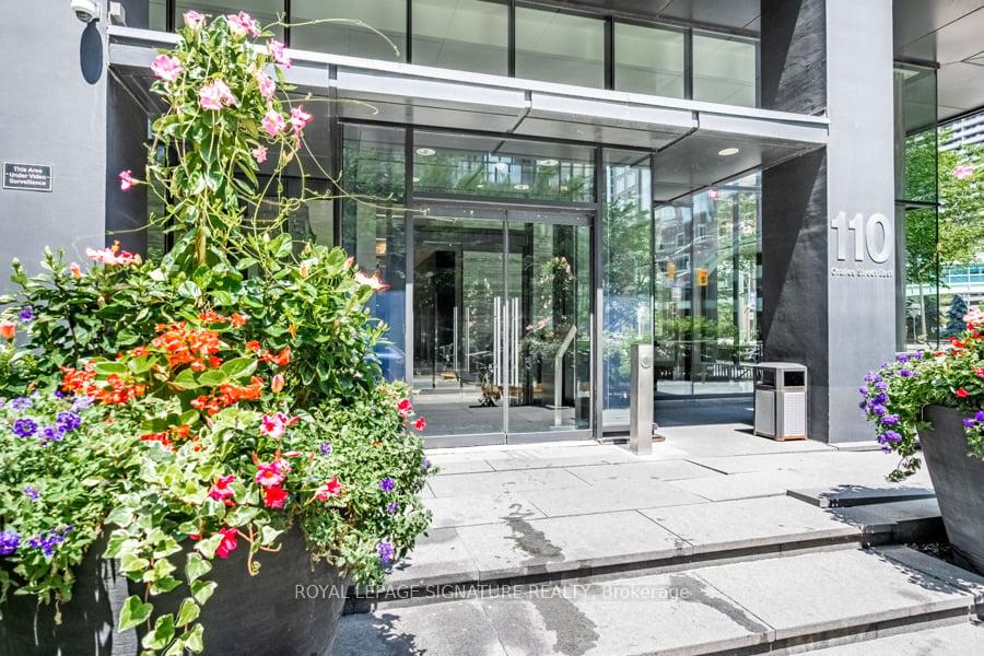 Photo 3 of Unit 3310, 110 Charles Street E, Toronto, Church-Yonge Corridor — HOMEH