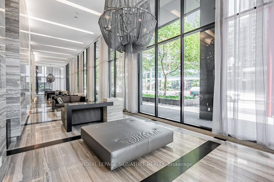 Photo 2 of Unit 3310, 110 Charles Street E, Toronto, Church-Yonge Corridor — HOMEH