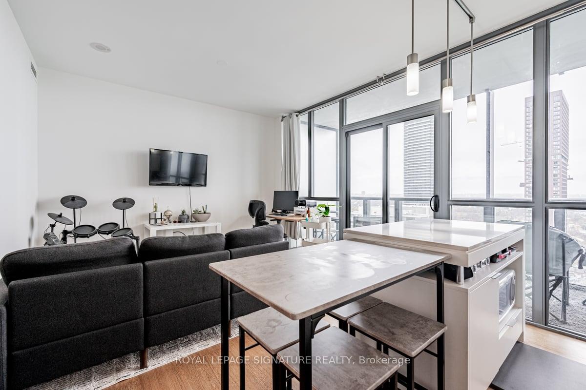 Photo 6 of Unit 3310, 110 Charles Street E, Toronto, Church-Yonge Corridor — HOMEH