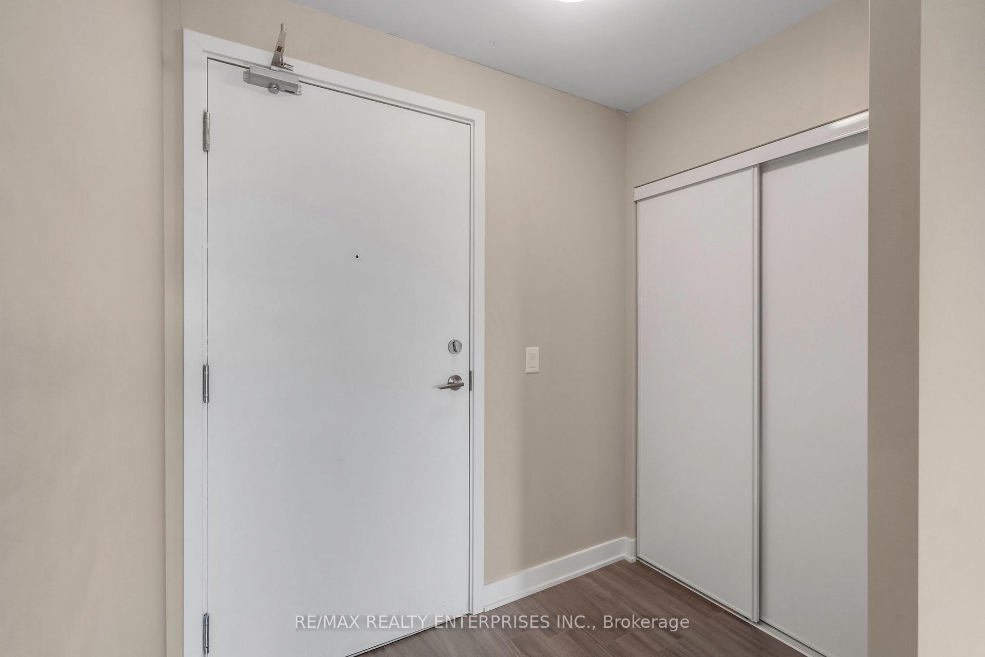 Photo 9 of Unit 320, 681 Yonge Street, Barrie, Painswick South — HOMEH