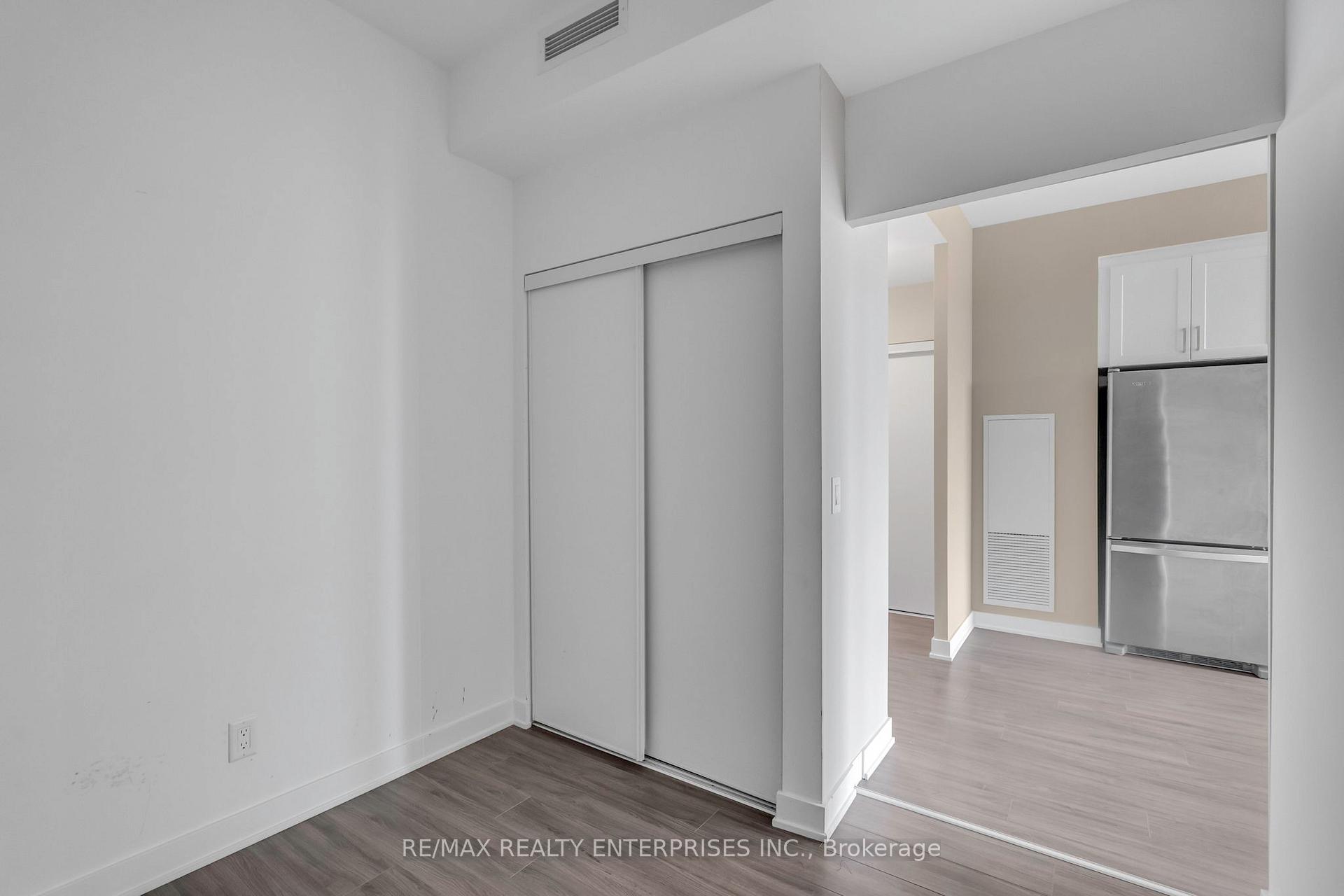 Photo 12 of Unit 320, 681 Yonge Street, Barrie, Painswick South — HOMEH