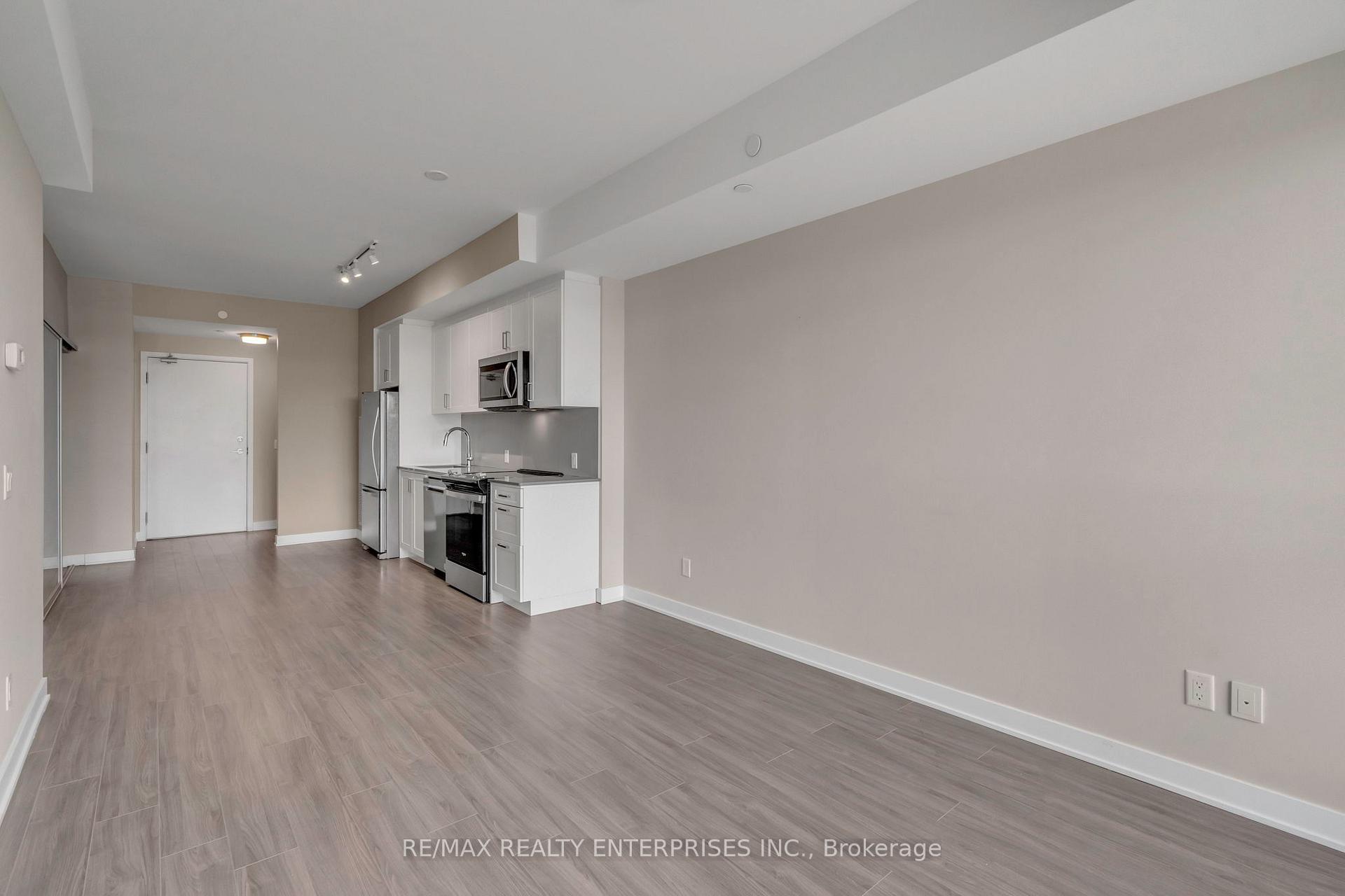 Photo 15 of Unit 320, 681 Yonge Street, Barrie, Painswick South — HOMEH