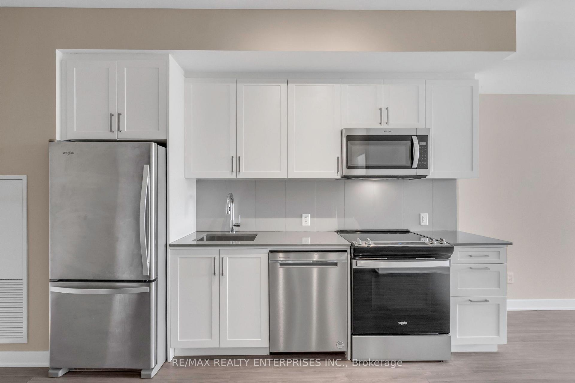 Photo 18 of Unit 320, 681 Yonge Street, Barrie, Painswick South — HOMEH