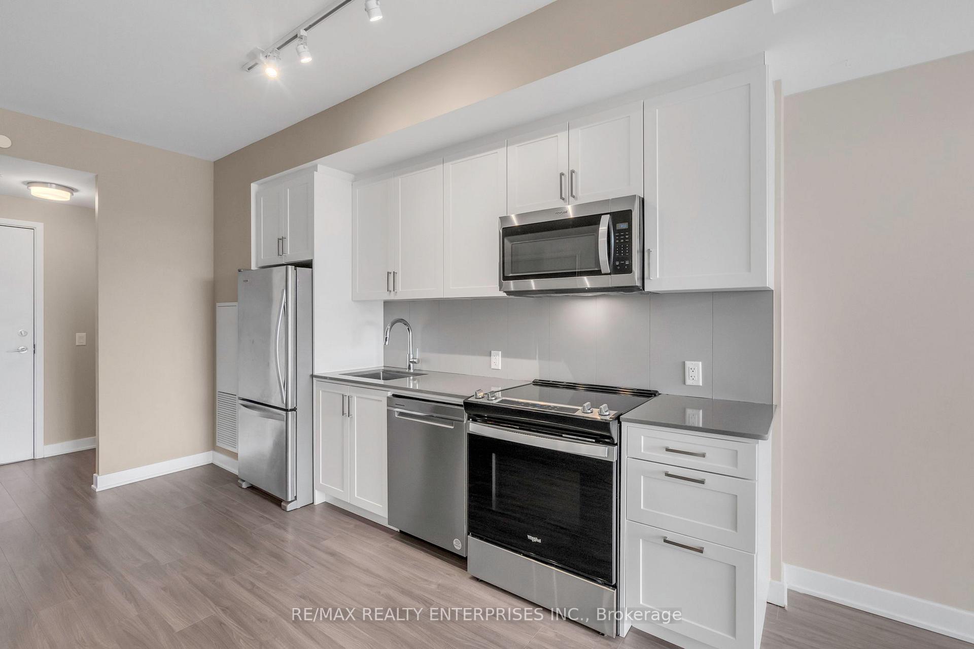 Photo 19 of Unit 320, 681 Yonge Street, Barrie, Painswick South — HOMEH