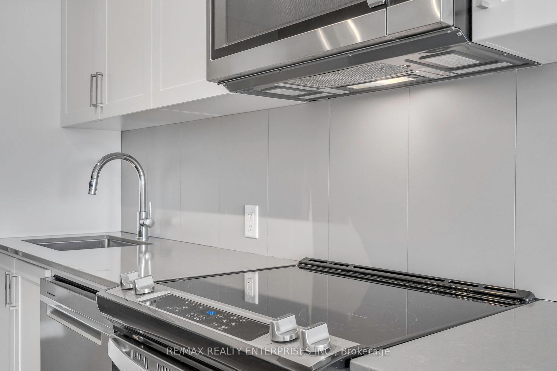 Photo 20 of Unit 320, 681 Yonge Street, Barrie, Painswick South — HOMEH