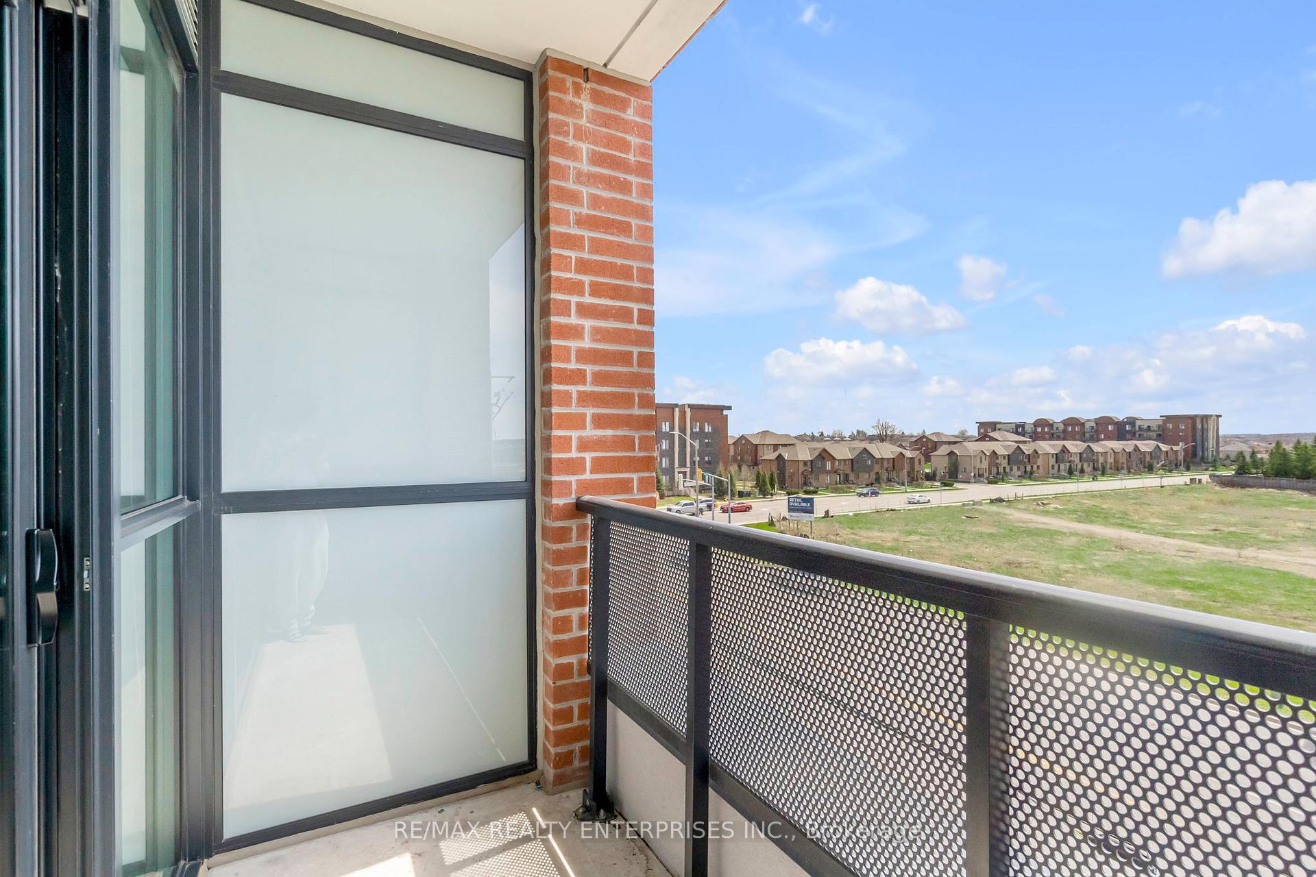 Photo 38 of Unit 320, 681 Yonge Street, Barrie, Painswick South — HOMEH