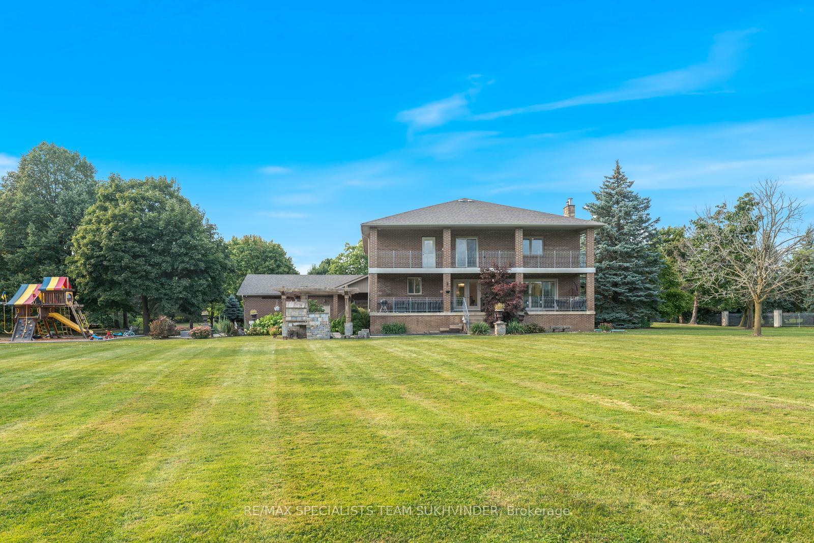 Photo 39 of 4 Dalla Riva Court, Brampton, Toronto Gore Rural Estate — HOMEH