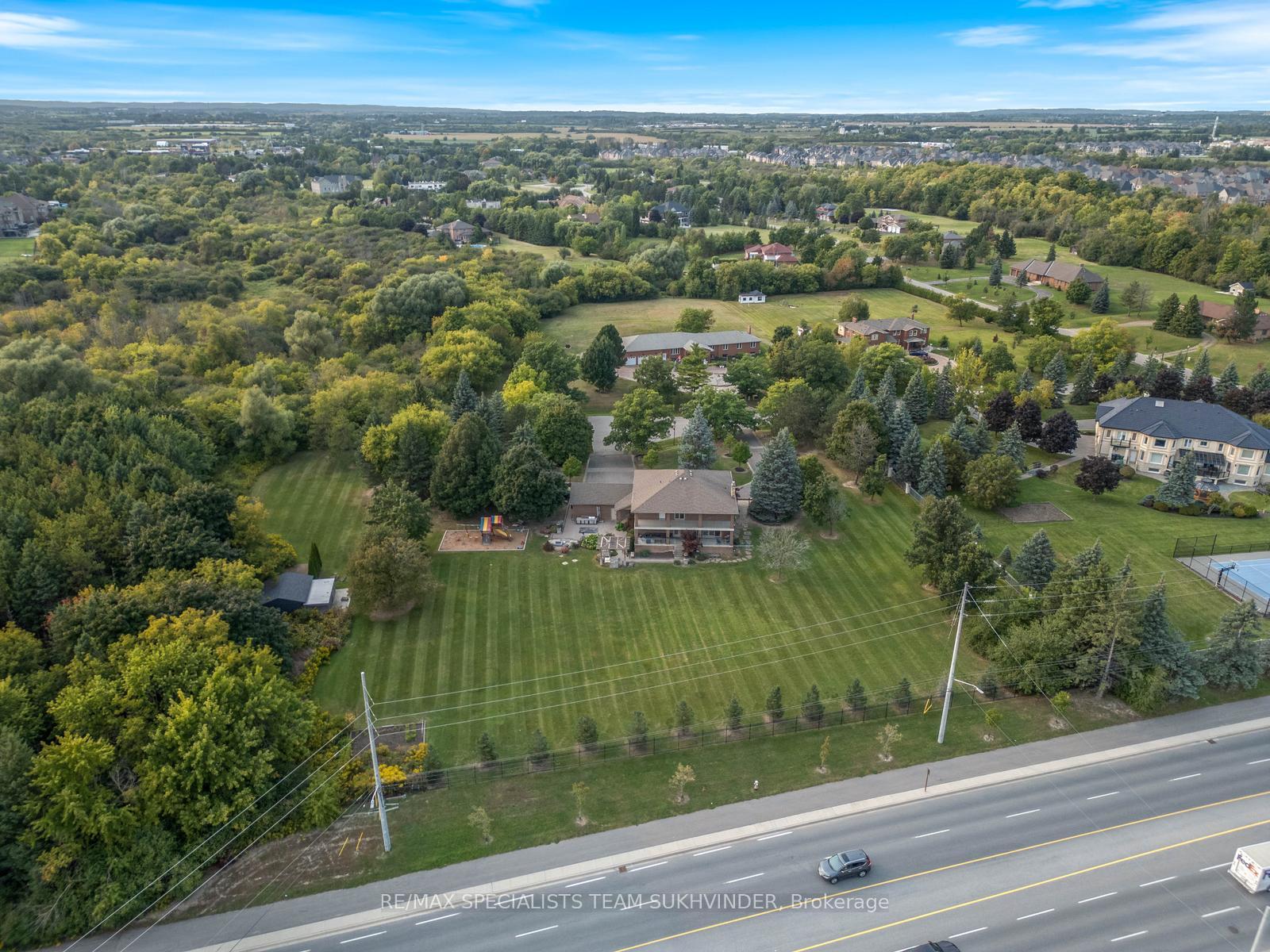 Photo 41 of 4 Dalla Riva Court, Brampton, Toronto Gore Rural Estate — HOMEH