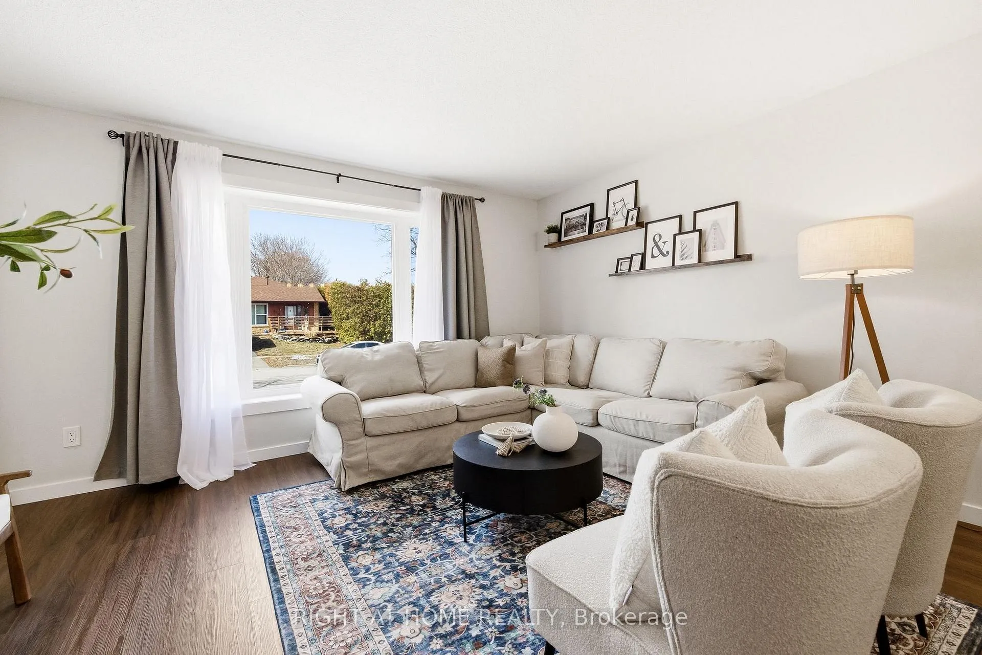 Photo 8 of 345 Highgate Avenue, Oshawa, Centennial — HOMEH