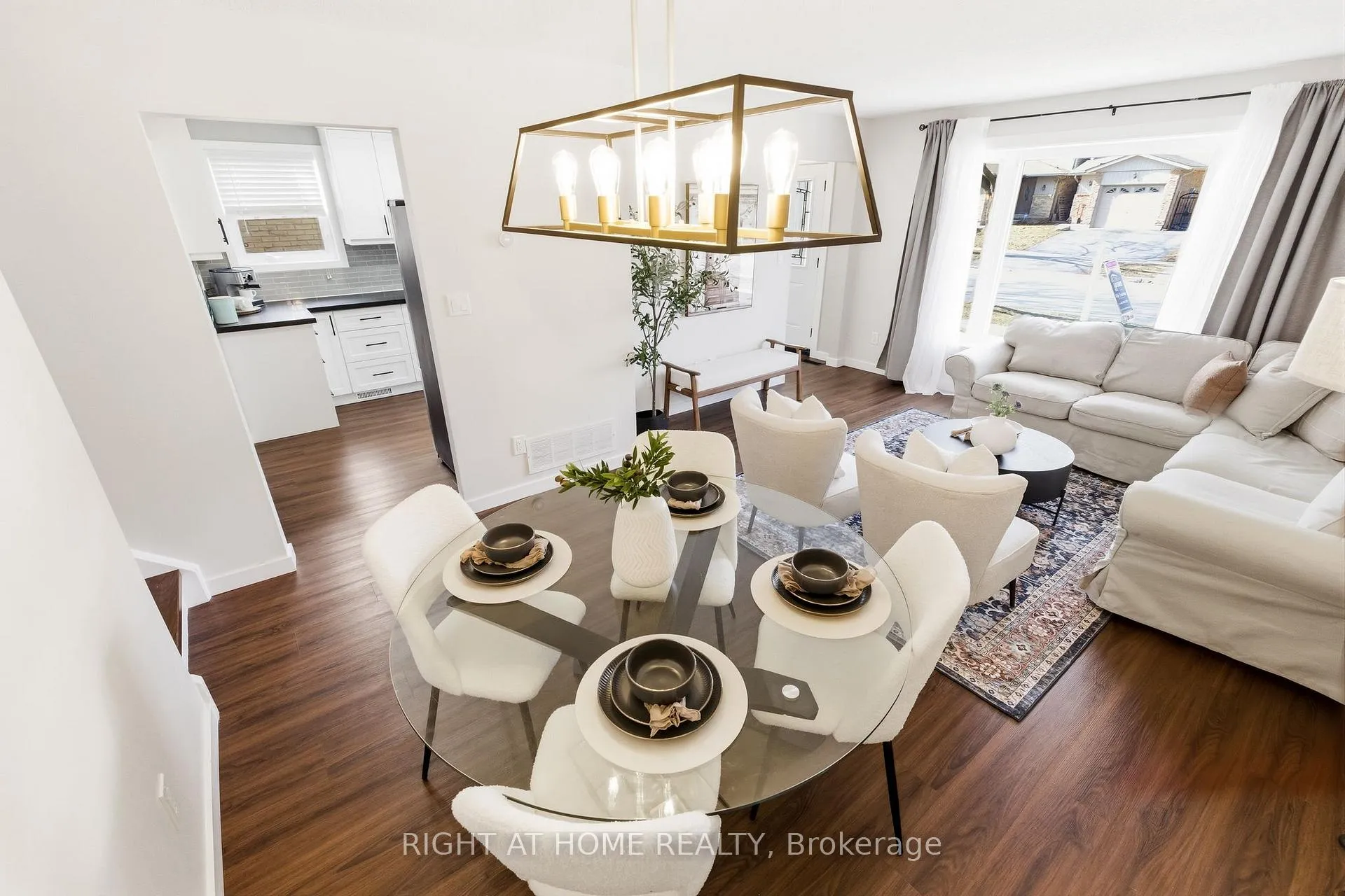 Photo 9 of 345 Highgate Avenue, Oshawa, Centennial — HOMEH