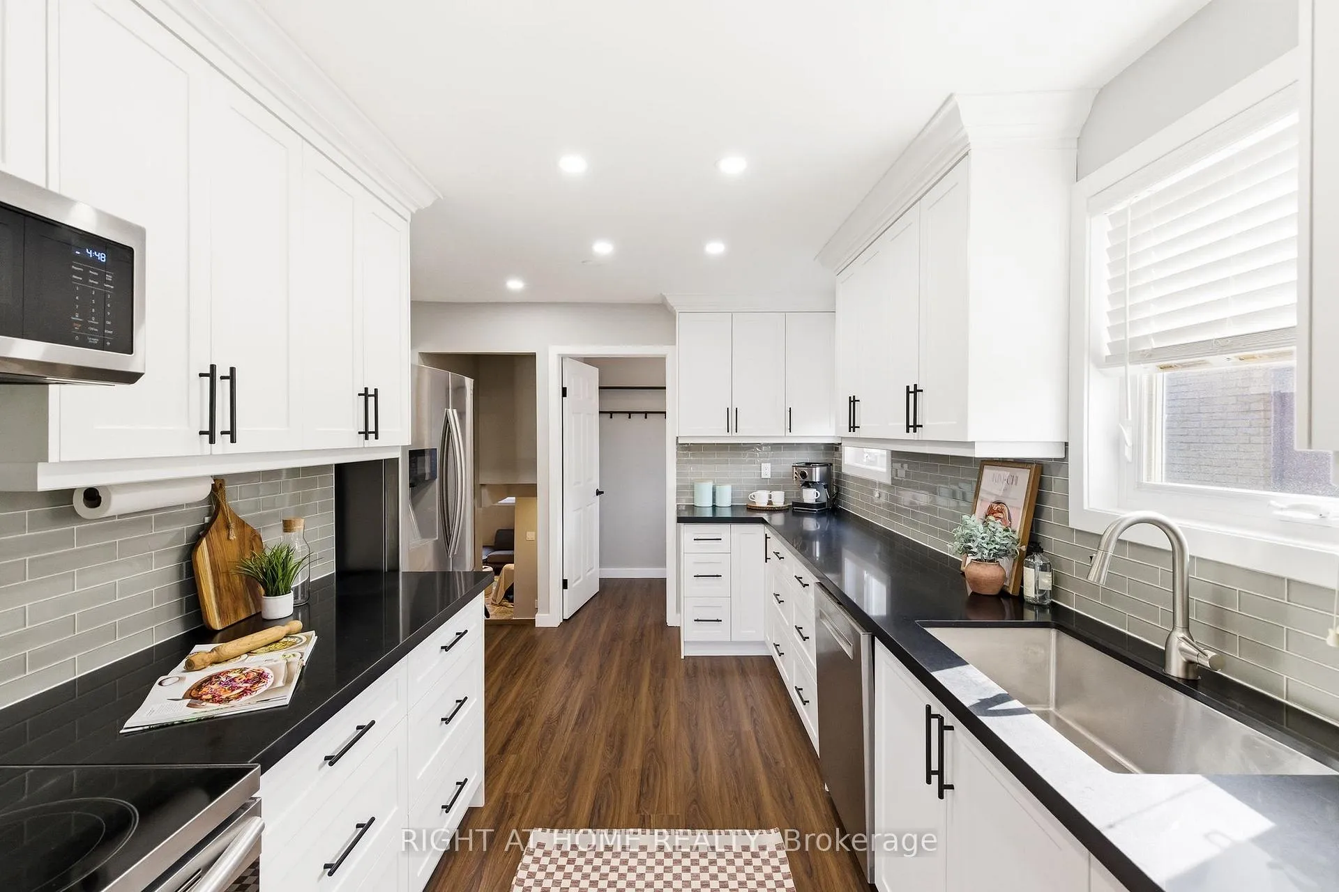 Photo 10 of 345 Highgate Avenue, Oshawa, Centennial — HOMEH