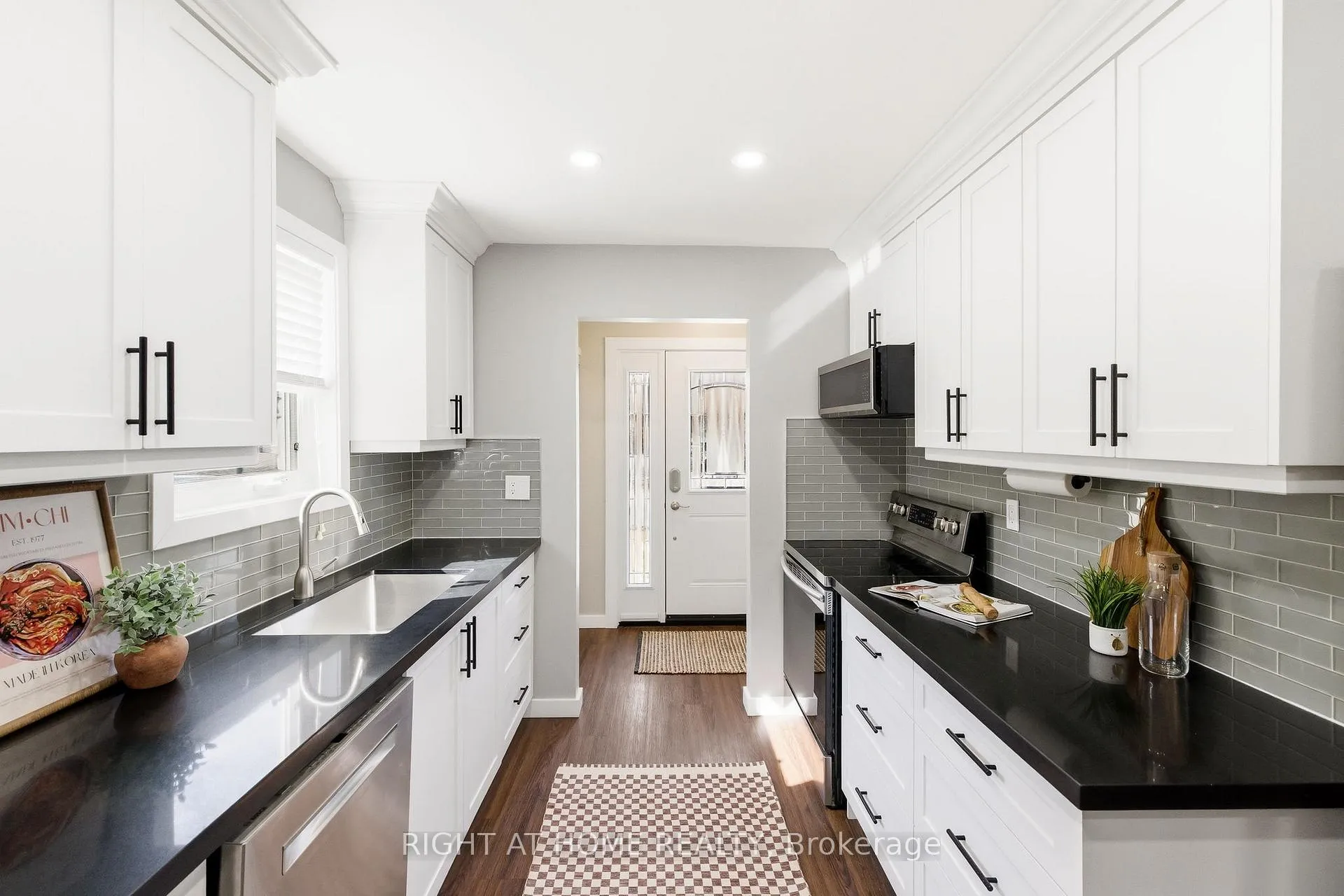 Photo 12 of 345 Highgate Avenue, Oshawa, Centennial — HOMEH