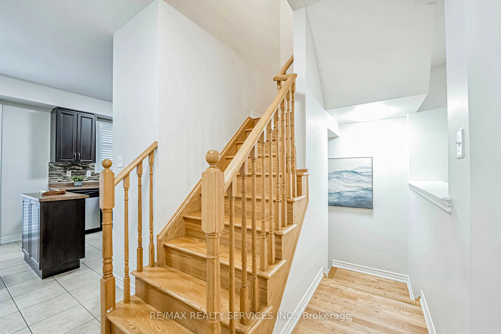 Photo 19 of 27 Sea Drifter Crescent, Brampton, Bram East — HOMEH