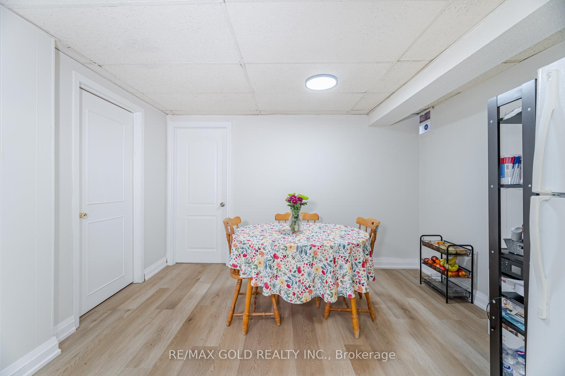 Photo 32 of 249 Hansen Road N, Brampton, Madoc — HOMEH