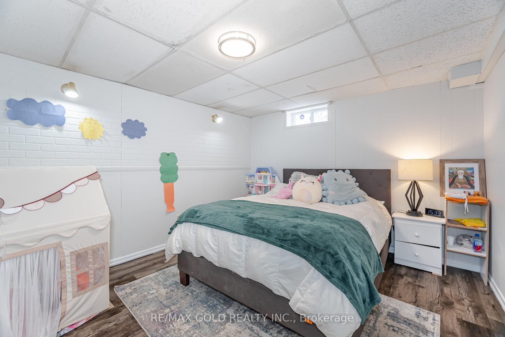 Photo 34 of 249 Hansen Road N, Brampton, Madoc — HOMEH