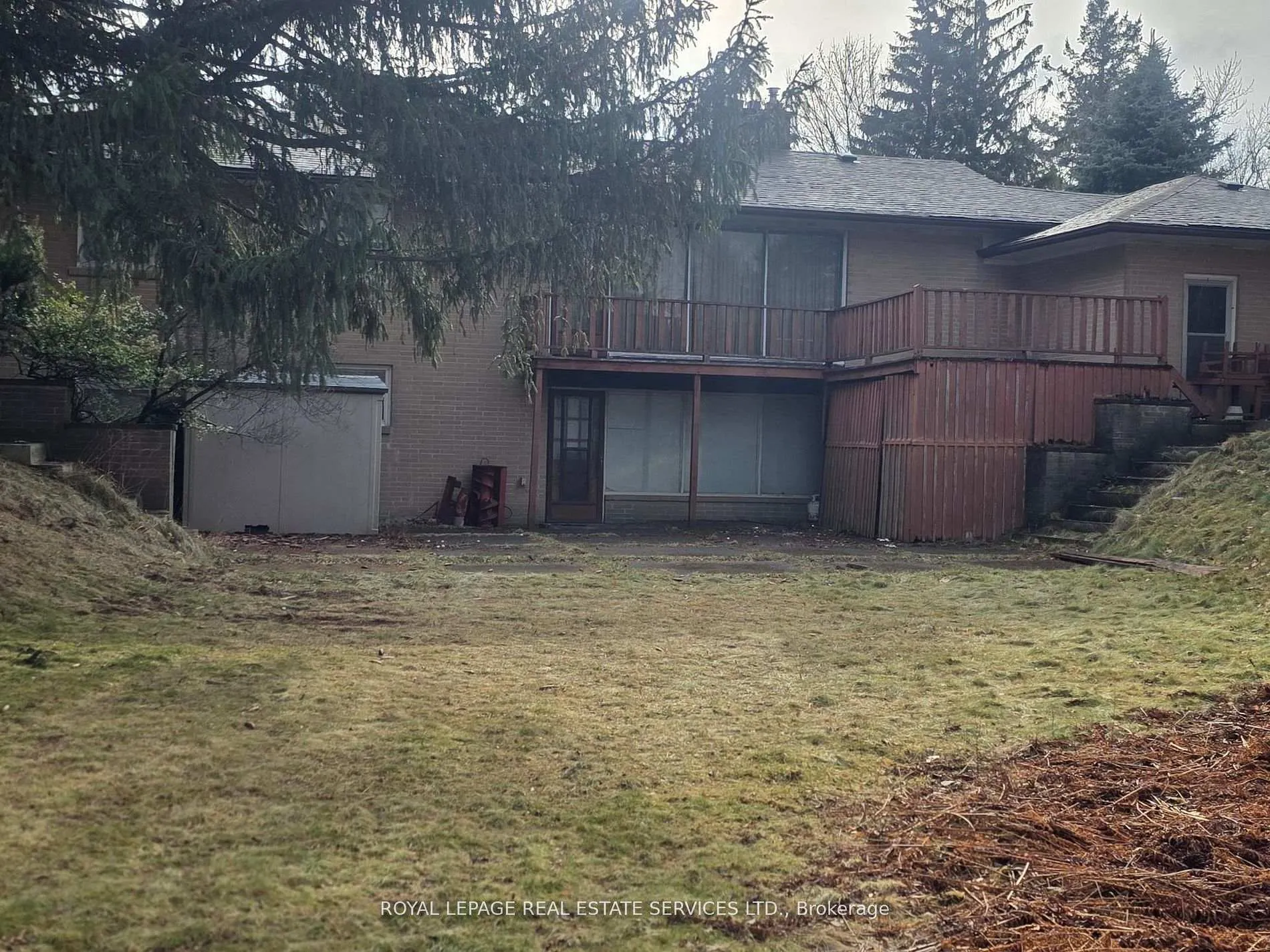 Photo 3 of 541 Vanessa Crescent, Mississauga, Lorne Park — HOMEH