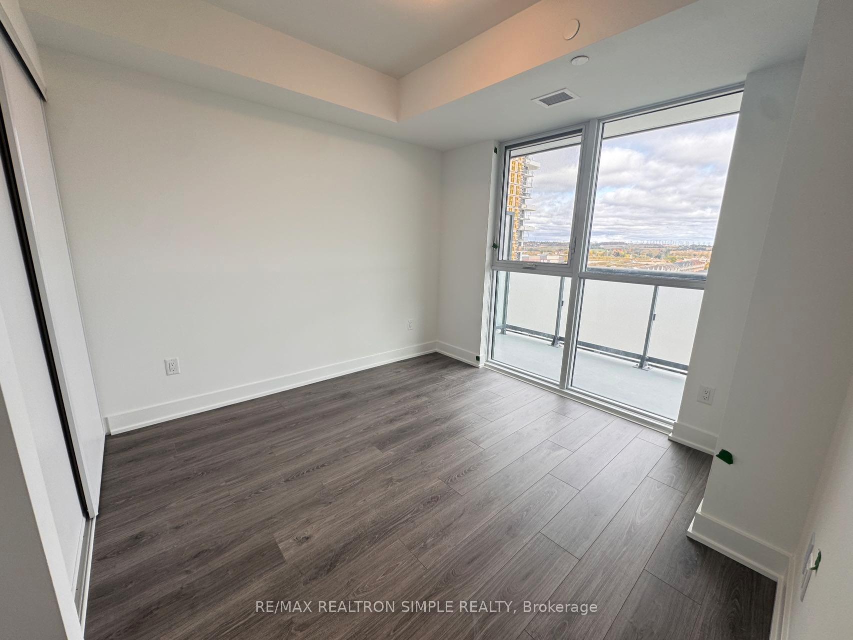 Photo 2 of Unit 801, 2545 Simcoe Street N, Oshawa, Windfields — HOMEH