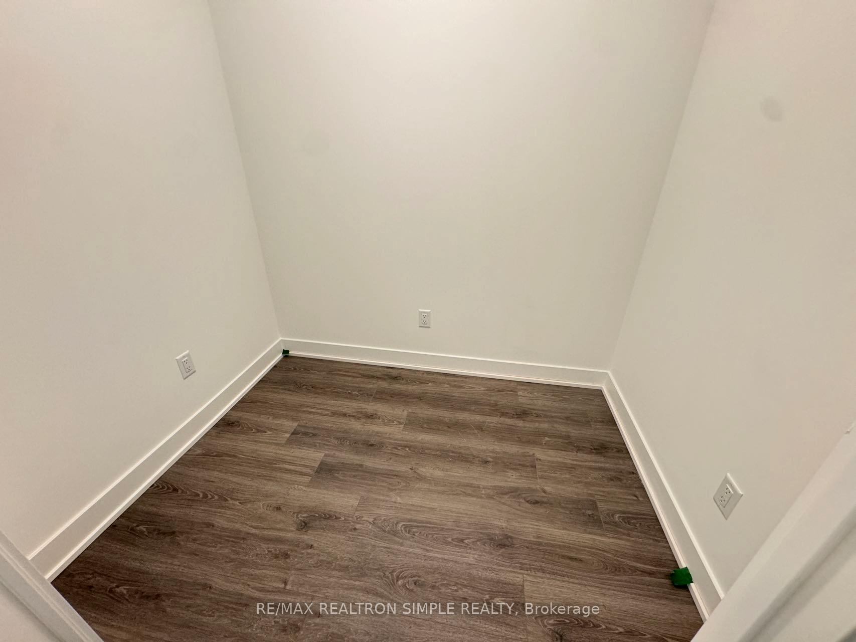 Photo 6 of Unit 801, 2545 Simcoe Street N, Oshawa, Windfields — HOMEH