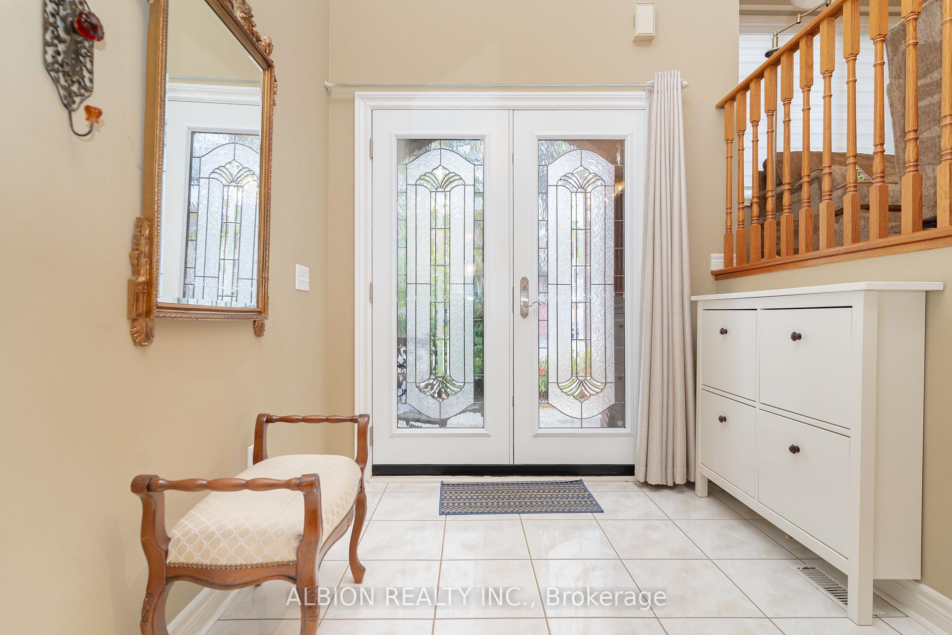 Photo 7 of 30 Rushbrook Drive, Brampton, Vales of Castlemore — HOMEH