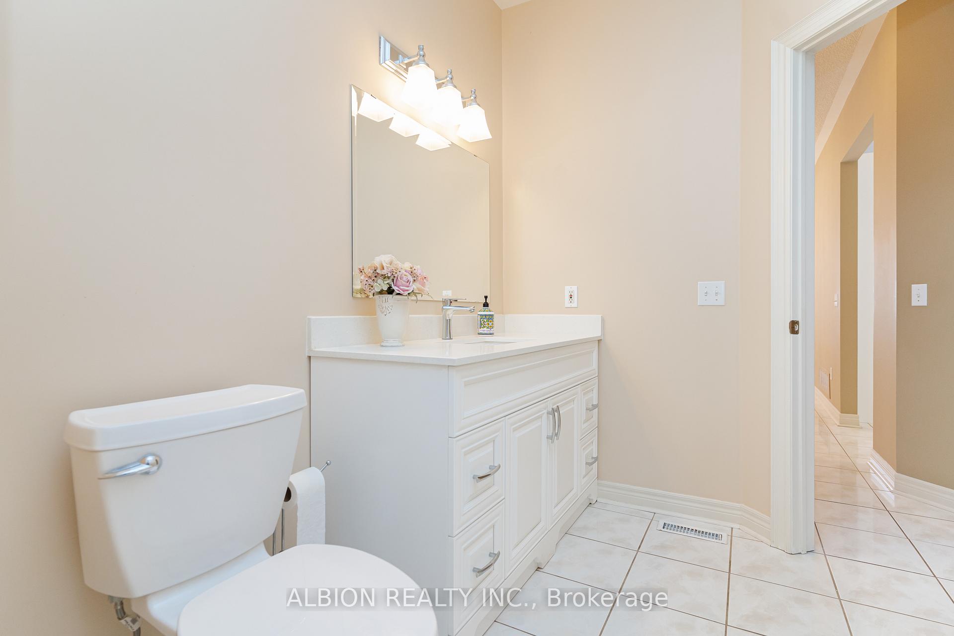 Photo 22 of 30 Rushbrook Drive, Brampton, Vales of Castlemore — HOMEH