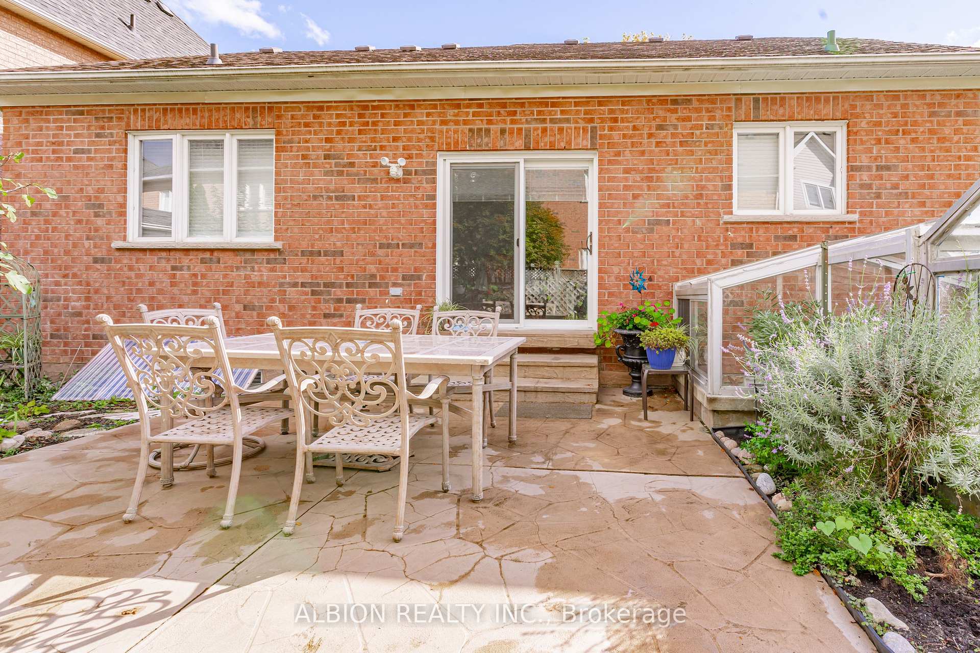 Photo 41 of 30 Rushbrook Drive, Brampton, Vales of Castlemore — HOMEH